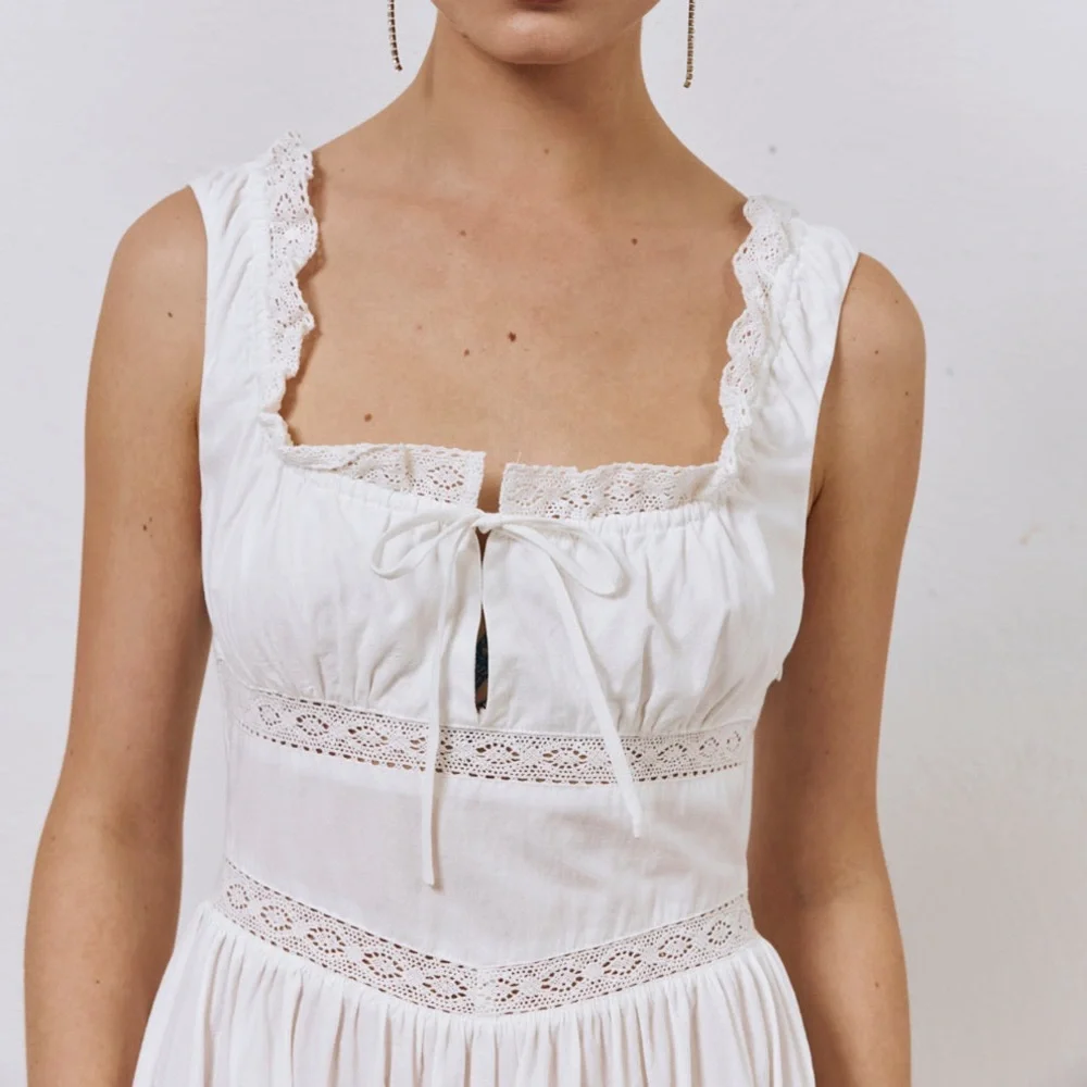 White Sleeveless Dress - Picture 4 of 8